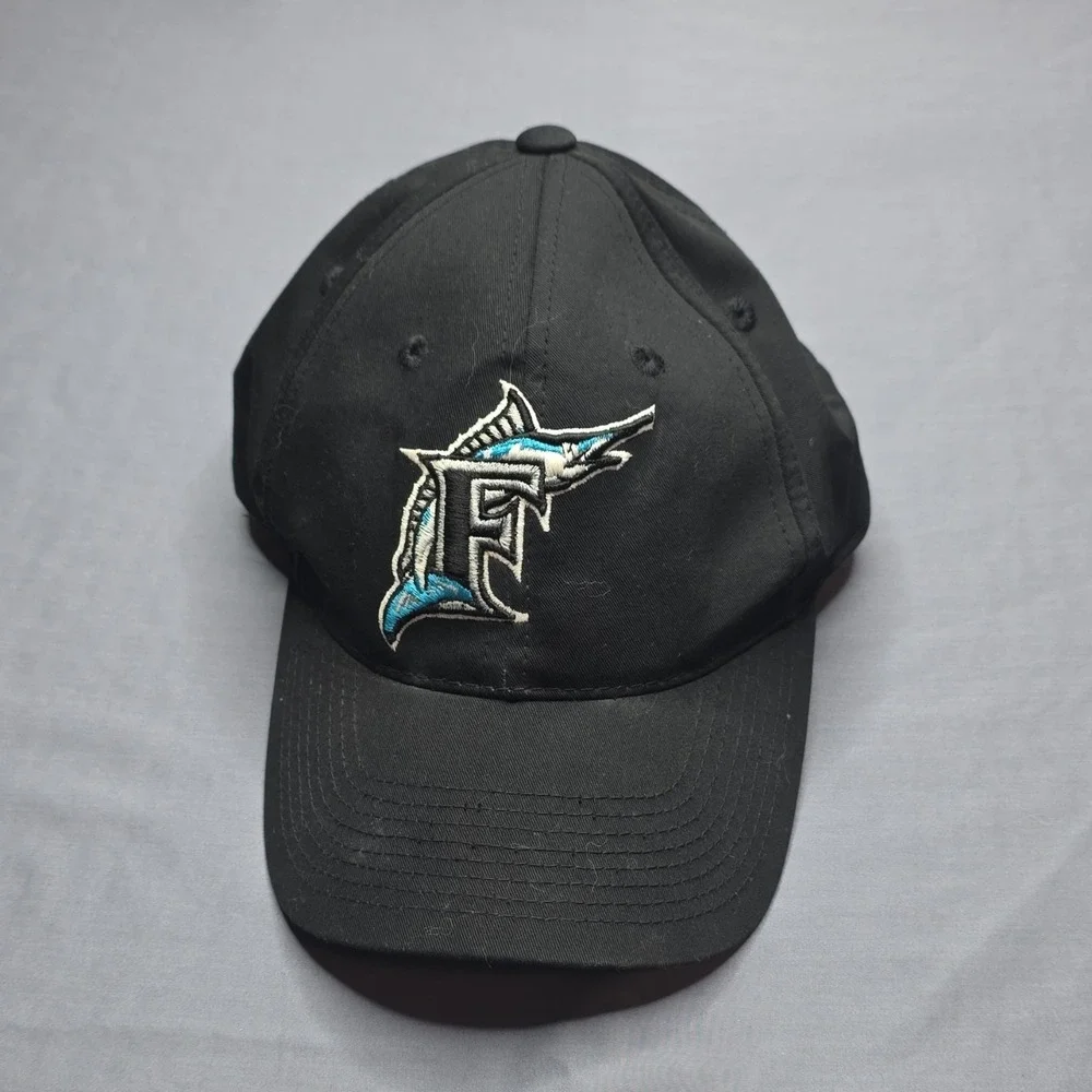 Outdoor Cap Florida Marlins Black Cap Small/Medium MLB Baseball Hat